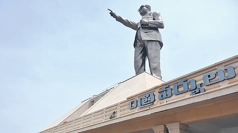 Former CM Jagan Mohan Reddy’s name on Smriti Vanam project was removed by unidentified miscreants, in Vijayawada on Friday 