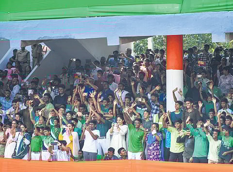 Patriotic fervour pervades IGMC Stadium in Andhra Pradesh; tableaux a big hit