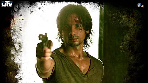 Poster of Shahid Kapoor's 'Kaminey' (2009) 