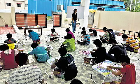 Laya conducts art workshops for children from HIV-positive families.