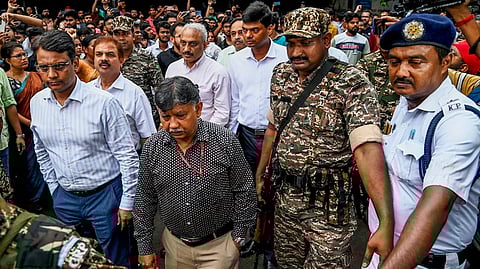 CBI and other officials at KG Kar Medical College and Hospital in Kolkata.