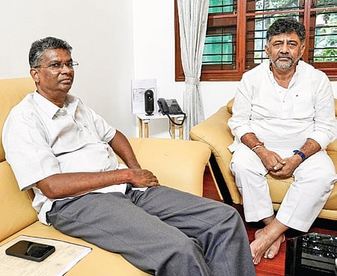 Karnataka Congress leader Satish Jarkiholi. 