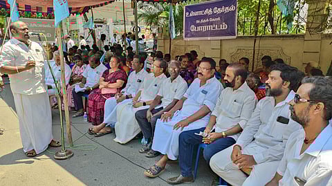 The protest was held in front of the Oulgaret Municipality Office in Reddiarpalayam.
