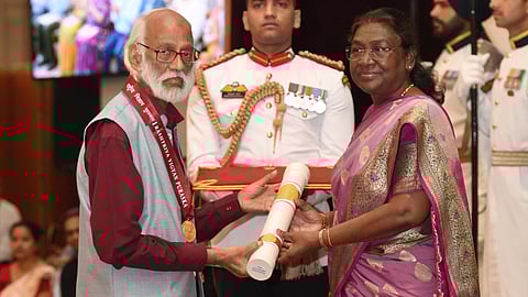 President Murmu Confers Vigyan Ratna Puraskar Award on Govindrajan Padmanabhan.