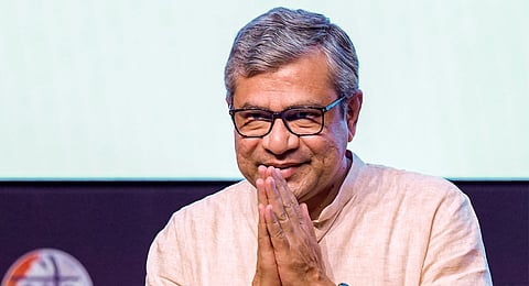 INS team meets Vaishnaw, seeks removal of 5% customs duty