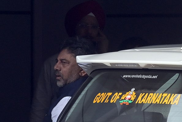 'Please wait...': Rahul tells DKS as Congress high command huddles to resolve Karnataka leadership tussle