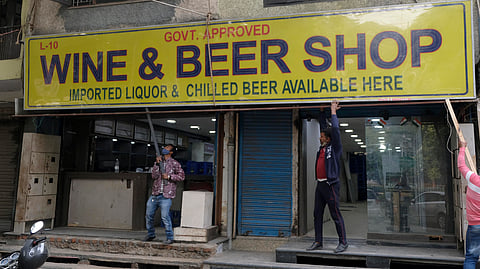 Alcohol, Liquor shop