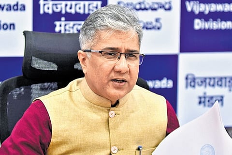 He noted that the UPS can be opted for by all Central government employees who are subscribers to the New Pension Scheme (NPS).