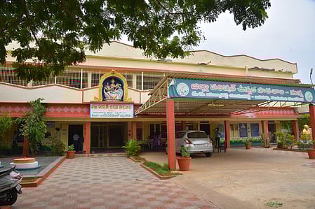 School of Sports Excellence Awards second prize winner Nunna ZP High School. 