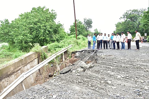 Army deployed for relief efforts, trains cancelled as heavy rain floods Vadodara for second day