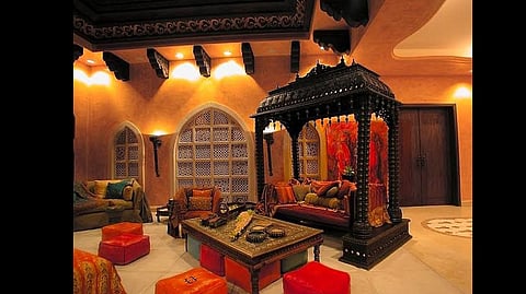 This style appeals to many urban residents who appreciate its clean lines and uncluttered aesthetic.