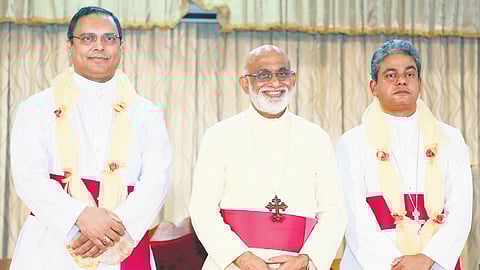 Syro-Malabar Church Major Archbishop Mar Raphael Thattil (centre) with newly appointed Archbishop of Changanassery Mar Thomas Tharayil (L) and Bishop of Shamshabad Mar Prince Antony Panengadan (R)