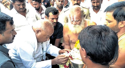 Former PM HD Deve Gowda takes blessings at Ranganathaswamy Temple, during a special puja in Mavinakere, Hassan district taluk on Saturday