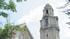 Researchers design super-capacitor that can be charged by throwing light on it