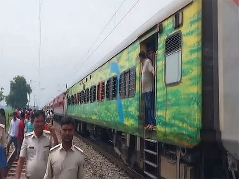 Representation image of a train in Buxar.