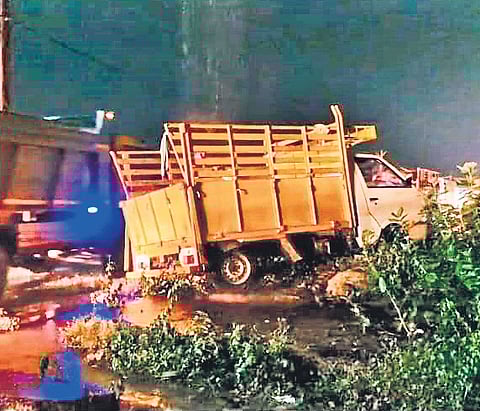 The van was carrying over 30 people along Chennai-Bengaluru Highway