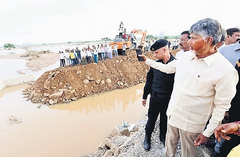 CM Chandrababu Naidu blames YSRC leaders for Prakasam barrage damage