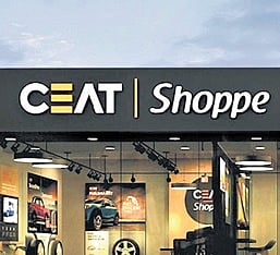 CEAT launches truck bus radial production line