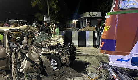 The accident occurred in the early hours of Thursday, at around 2 am, on the Villupuram-Nagapattinam highway, which is still under construction.