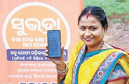 BJP-Congress war of words 
at Subhadra launch event in Odisha