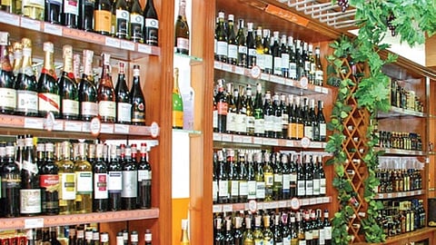 Cabinet meet to finalise liquor policy today in Andhra 