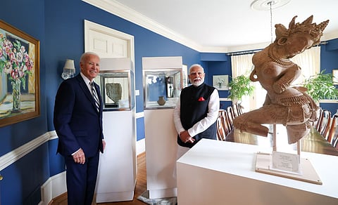 US hands over 297 antiquities smuggled out of India