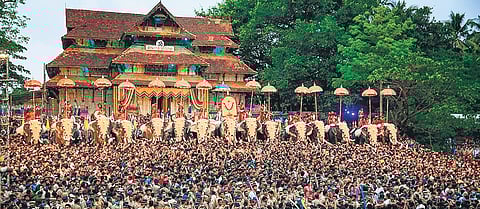 Kerala: Police chief recommends detailed inquiry into Pooram disruption