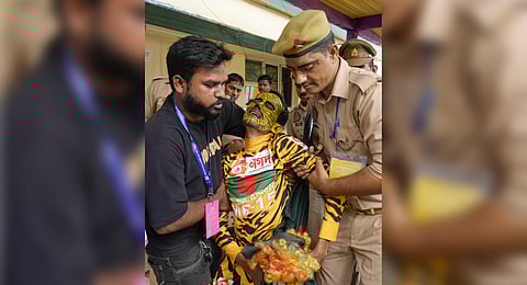 Bangladesh superfan, Tiger Robi.