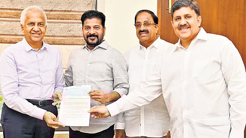 HCL Technologies chairperson Roshni Nadar Malhotra on Friday met Chief Minister A Revanth Reddy on Friday and invited him for the opening ceremony of the company’s new office in Hitec City of Hyderabad. 