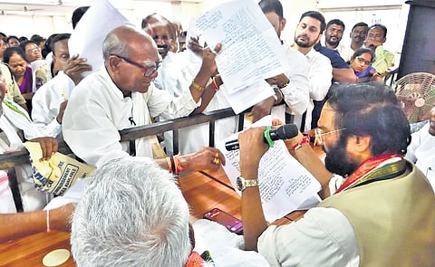 Irrigation & Civil Supplies Minister N Uttam Kumar on Friday attended the “Meet the Minister” (Praja Palana) programme at Gandhi Bhavan on Friday. 