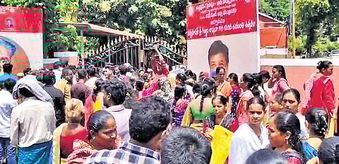 Flood victims stage protest for aid in Andhra Pradesh
