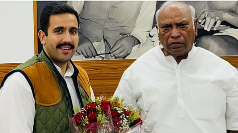 Vikramaditya Singh meets Kharge, says 'will not do anything against Congress ideology'