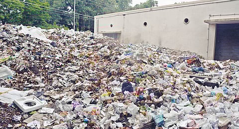 Garbage dumped at government district headquarters hospital in Kancheepuram