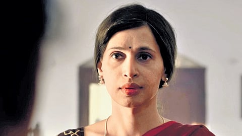 The narrative is grounded in realistic interactions between characters, focusing on challenges they might genuinely face rather than contrived external crises.