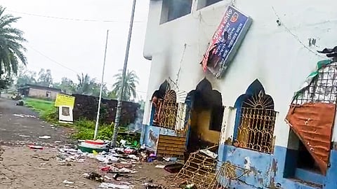 Irate villagers set on fire a local police camp after an incident of alleged rape and murder of a young village girl in Kultali area of South 24 Parganas district.