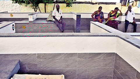 Vendors shifted to modern fish market at Marina