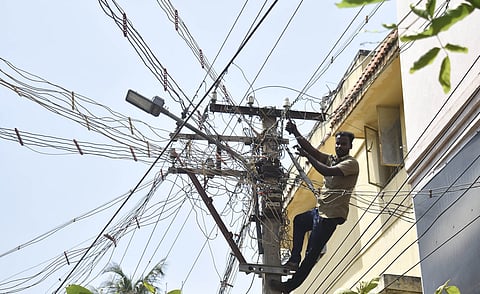 'Age of Electricity' coming as fossil fuels set to peak: IEA