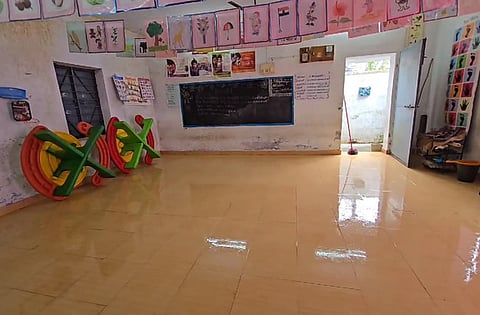 Water seeps into anganwadi, kids’  lives in danger in Tiruppur