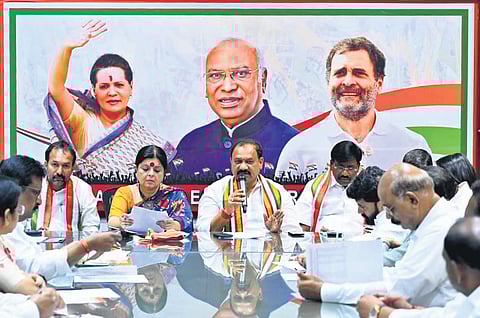 Congress MLAs complain against Minister Konda's interference in constituencies