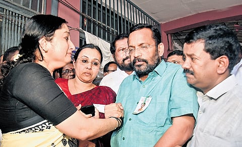 Vizhinjam Port MD Divya S Iyer is inconsolable when the body of ADM Naveen Babu is placed at the Pathanamthitta collectorate for the public to pay homage.