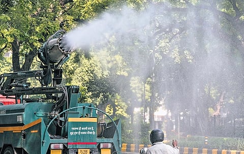 An anti-smog gun being used to curb air pollution in New Delhi | PTI
