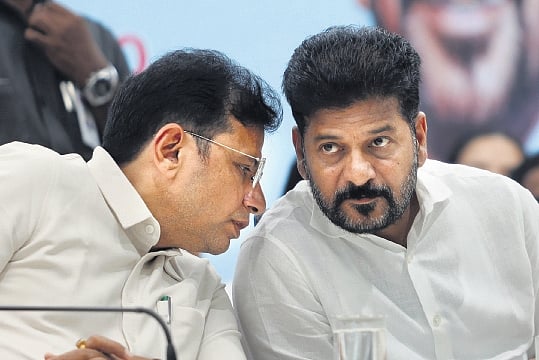 Chief Minister A Revanth Reddy and IT Minister D Sridhar Babu during a press meet on Musi riverfront project at the Secretariat.