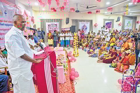 Speaker M Appavu addressing an event held at Tirunelveli Medical College Hospital on Friday