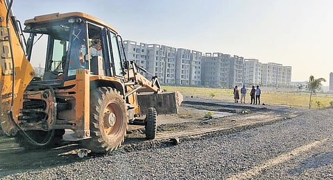 Guntur civic body takes action against illegal layouts and ventures