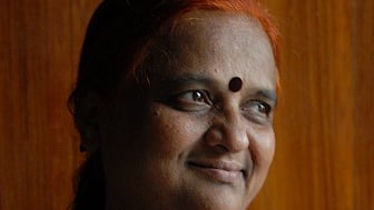 Dr Meenakshi Bali, author of 'Vachana Nija Darshana' book