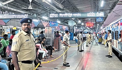 SCR officials announced their preparations to handle the surge in passenger demand during the festival season at a media tour on crowd management.