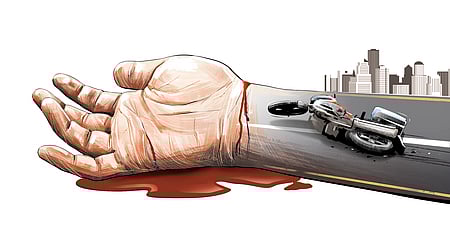 Kerala: Biker hits rope barrier tied across road, dies