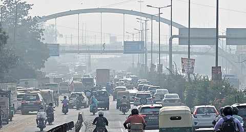 A thick layer of smog enveloped the national capital on Wednesday morning as the air quality remained in the ‘very poor’ category.