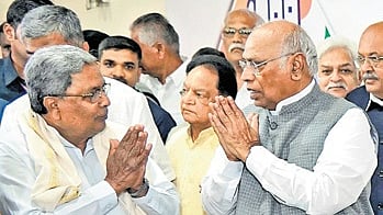 AICC chief Mallikarjun Kharge with CM Siddaramaiah at a function to mark Indira Gandhi’s death anniversary in Bengaluru on Thursday
