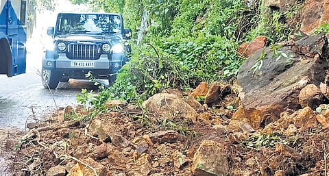 Traffic between Mettupalayam and Coonoor came to a standstill on Saturday night due to multiple landslides near Burliyar